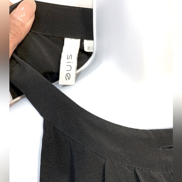 Sine Women’s Silk Black Sleeveless Romper - Picture 4 of 7